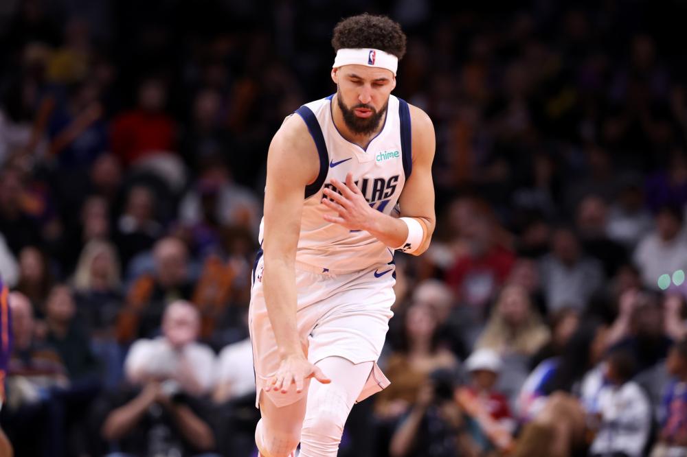 罗未能出席 罗未能出席